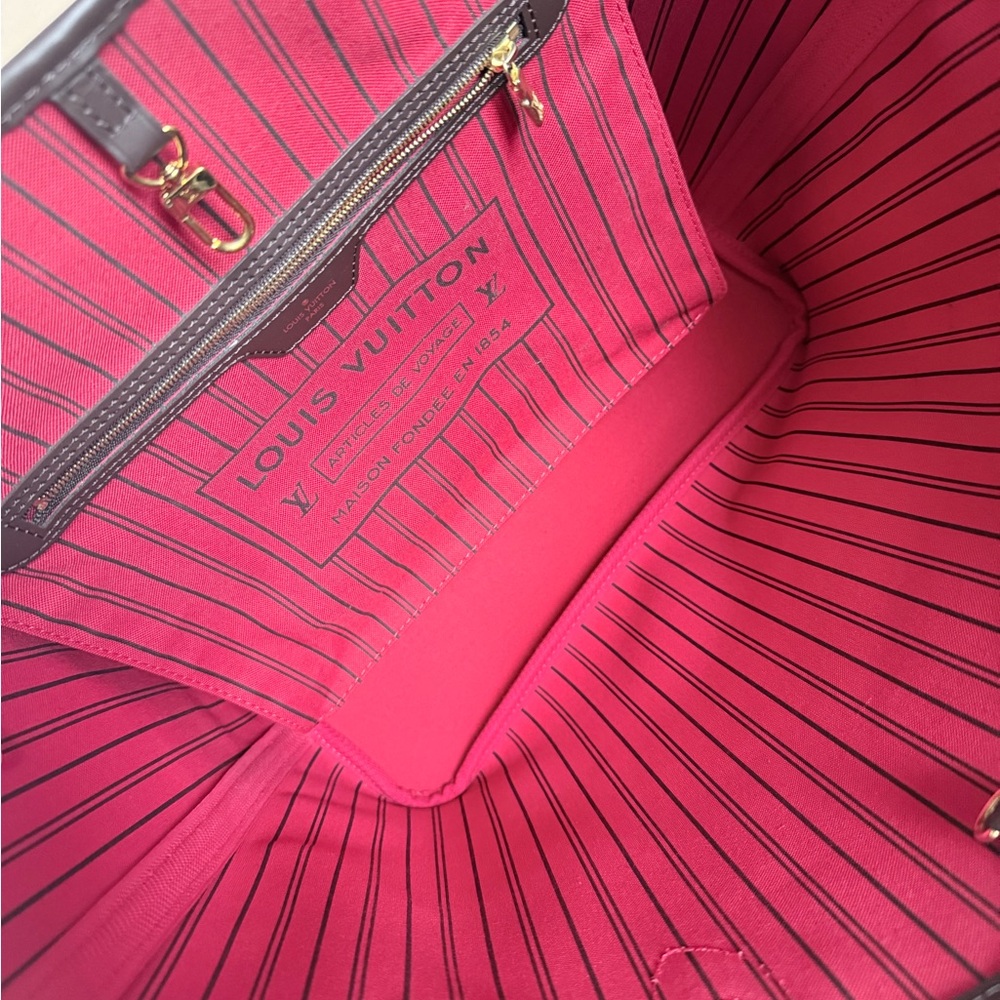 Louis Vuitton Neverfull MM Tote - Damier Ebene + Cherry with original packaging - Picture 9 of 16